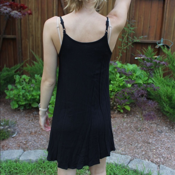 Black Dress - Picture 3 of 3